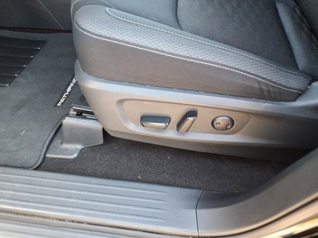 Certified 2025 Nissan Pathfinder SV AWD/4WD image 13
