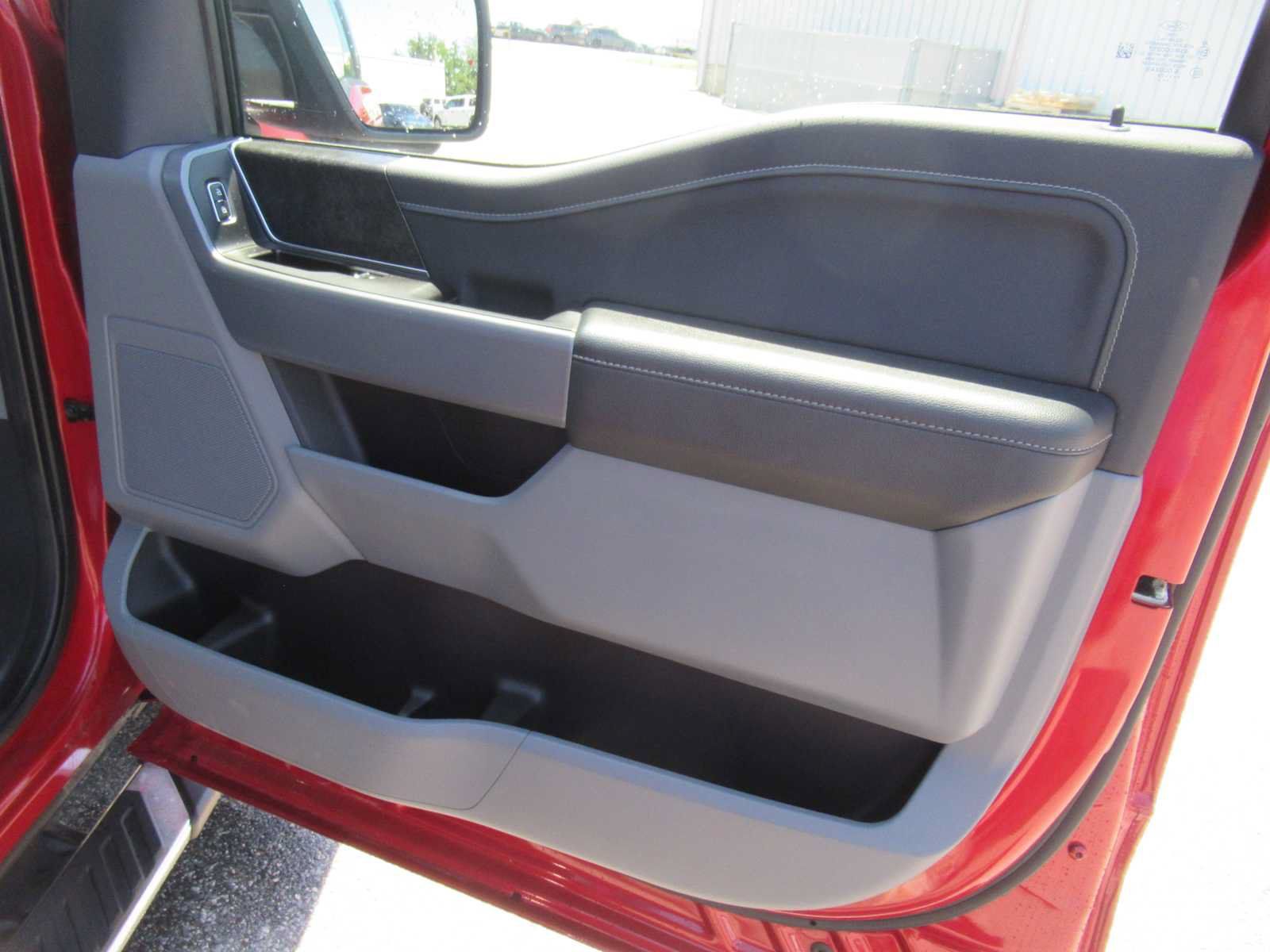 Used 2022 Ford F150 XLT w/ Equipment Group 302A High AWD/4WD image 16