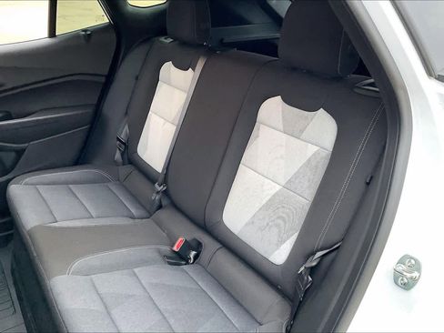 Certified 2025 Chevrolet Trax RS w/ Driver Confidence Package image 21