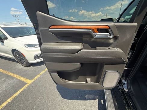Used 2022 GMC Sierra 1500 Denali w/ Denali Reserve Package AWD/4WD image 18