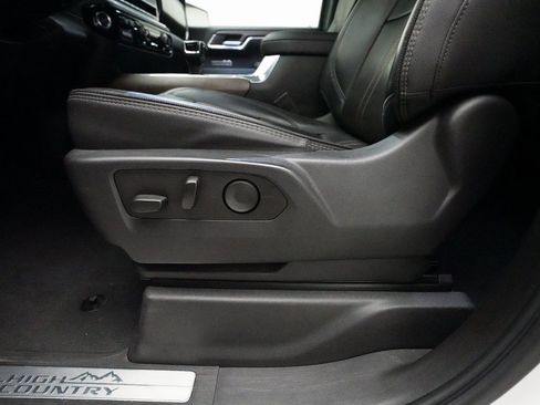 Certified 2023 Chevrolet Silverado 1500 High Country w/ Technology Package image 27