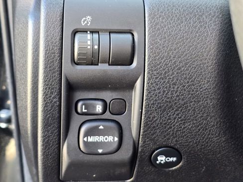 Used 2013 Subaru Forester 2.5X Premium image 16