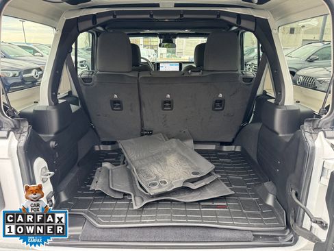 Used 2024 Jeep Wrangler Sport S image 27