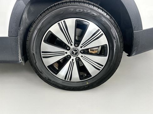 Used 2024 Mercedes-Benz EQB 250+ image 11