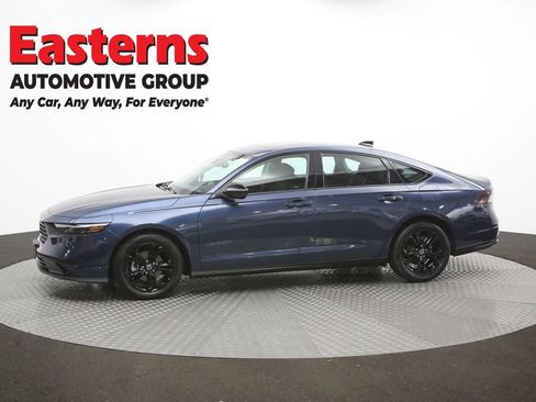 Used 2025 Honda Accord SE image 59
