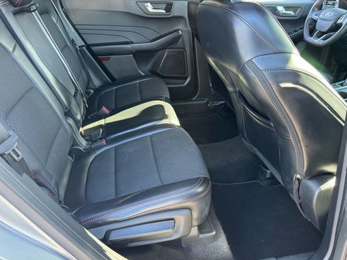 Used 2023 Ford Escape ST-Line AWD/4WD image 18
