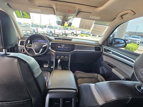 Used 2021 Volkswagen Atlas SEL Premium image 14