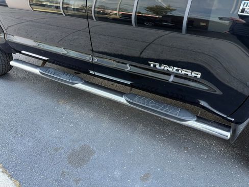 Used 2014 Toyota Tundra SR5 w/ SR5 Upgrade Package image 12