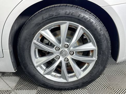 Used 2017 INFINITI Q50 3.0t Premium RWD image 35