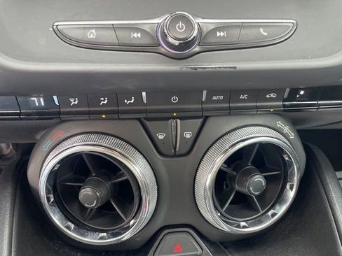 Used 2023 Chevrolet Camaro LT image 25