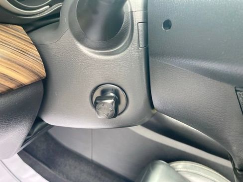 Used 2018 Nissan Maxima Platinum FWD image 19