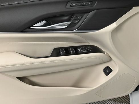 New 2025 Cadillac CT4 Premium Luxury image 6