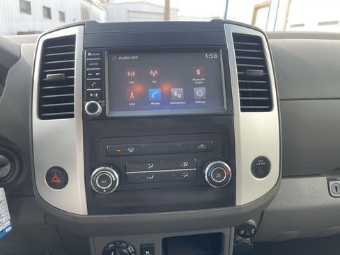 Used 2019 Nissan Frontier SV image 14