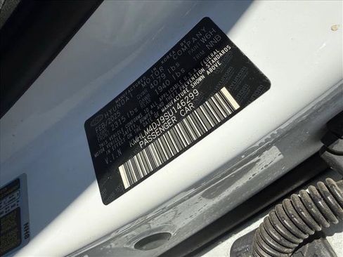 Certified 2025 Hyundai Elantra SEL FWD image 21