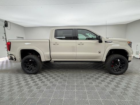 New 2026 GMC Sierra 1500 AT4 w/ AT4 Premium Package AWD/4WD image 9