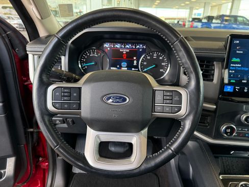 Used 2022 Ford Expedition Max XLT AWD/4WD image 17