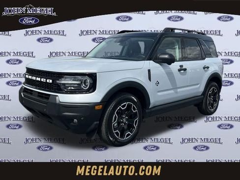 New 2026 Ford Bronco Sport Outer Banks w/ Outer Banks Tech Package+ AWD/4WD image 1