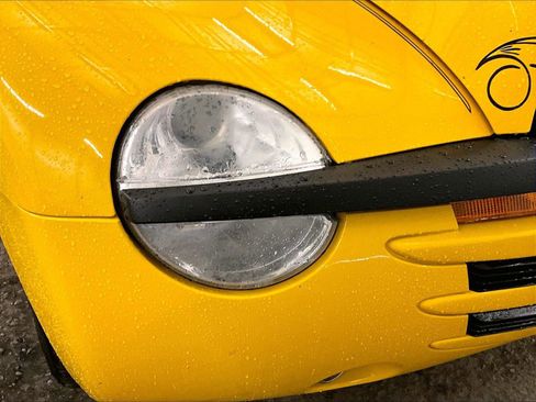 Used 2003 Chevrolet SSR w/ Preferred Equipment Group RWD image 25