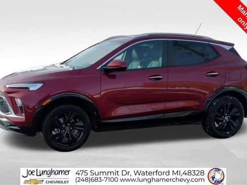 Certified 2024 Buick Encore GX Sport Touring image 4