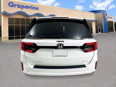 New 2026 Honda Odyssey Elite image 4