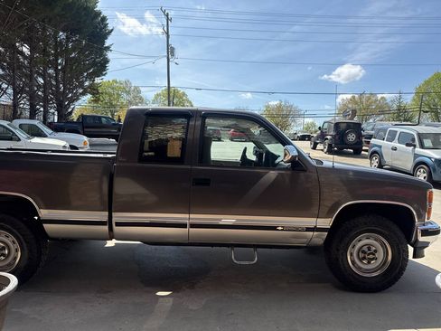 Used 1992 Chevrolet Silverado 2500 4x4 Extended Cab image 6