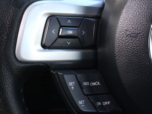 Used 2015 Ford Mustang Premium image 21