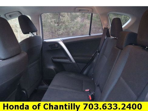 Used 2018 Toyota RAV4 LE image 26