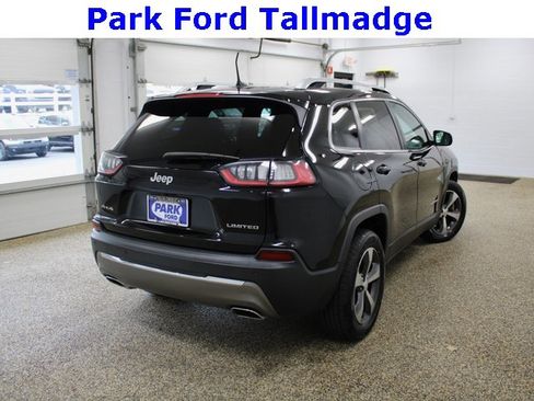 Used 2019 Jeep Cherokee Limited image 6