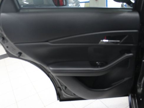 Used 2022 MAZDA CX-30 AWD 2.5 S w/ Preferred Package image 19