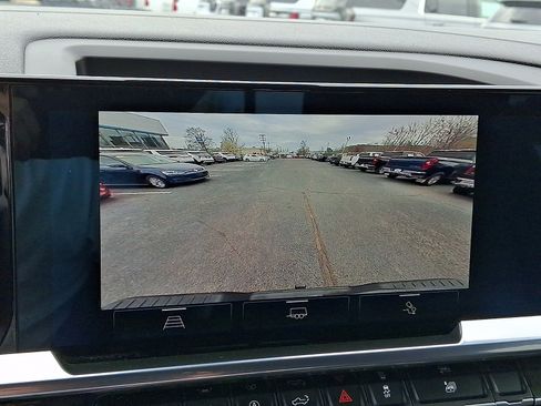 Used 2023 Chevrolet Silverado 1500 RST w/ Convenience Package II image 18