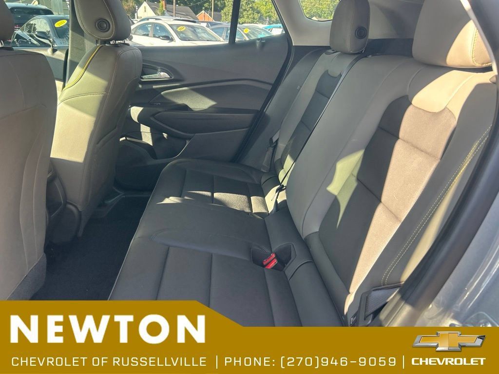 Used 2024 Chevrolet Trax ACTIV w/ Driver Confidence Package FWD image 29
