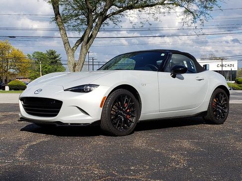 Used 2019 MAZDA MX-5 Miata Club w/ Brembo/BBS Recaro Package RWD image 1