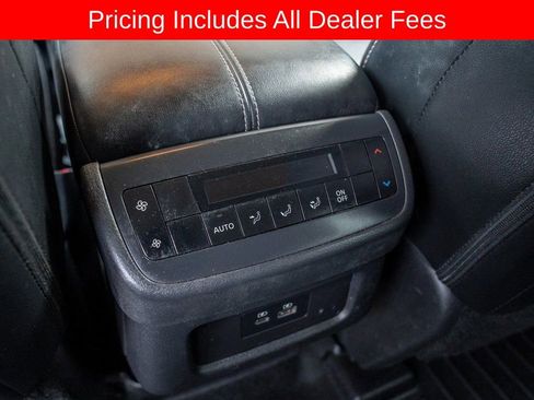 Used 2023 Nissan Pathfinder SL AWD/4WD image 8