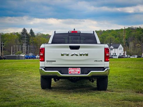 New 2026 RAM 1500 Big Horn AWD/4WD image 5