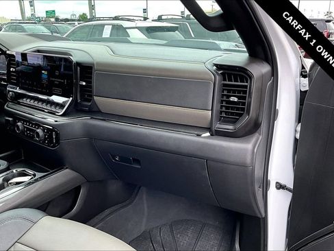 Used 2024 Chevrolet Silverado 1500 ZR2 w/ Technology Package image 27