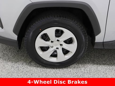 Used 2024 Toyota RAV4 LE image 11