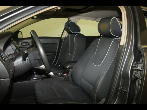 Used 2011 Ford Fusion SE w/ 202A Rapid Spec Order Code FWD image 13