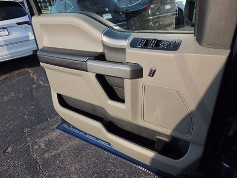 Used 2017 Ford F150 XLT w/ Equipment Group 302A Luxury AWD/4WD image 17