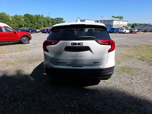 Used 2019 GMC Terrain SLT w/ Preferred Package AWD/4WD image 4