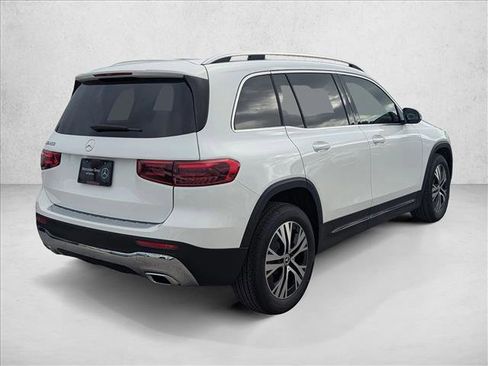 New 2026 Mercedes-Benz GLB 250 image 2