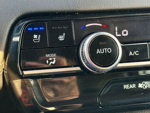 Used 2023 Honda Pilot Elite image 21