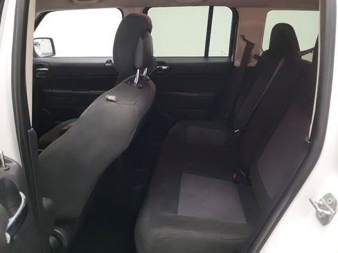 Used 2016 Jeep Patriot Sport w/ Power Value Group AWD/4WD image 18