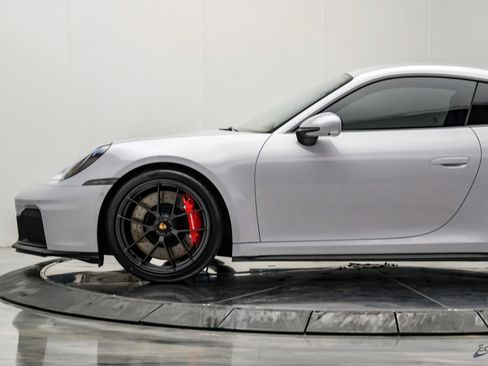 Used 2026 Porsche 911 Carrera GTS RWD image 9
