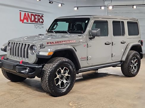 Used 2021 Jeep Wrangler Unlimited Rubicon AWD/4WD image 3
