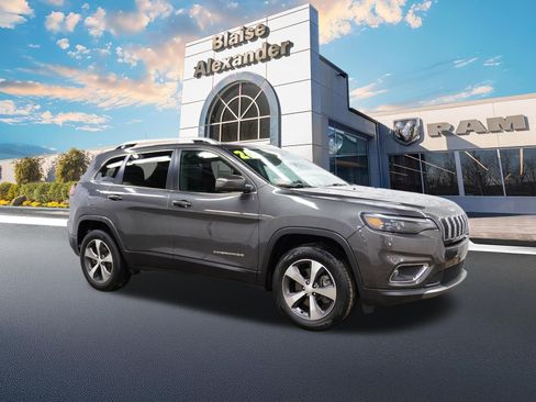 Used 2020 Jeep Cherokee Limited image 1