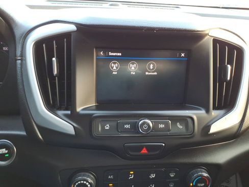 Used 2020 GMC Terrain SLE FWD image 17