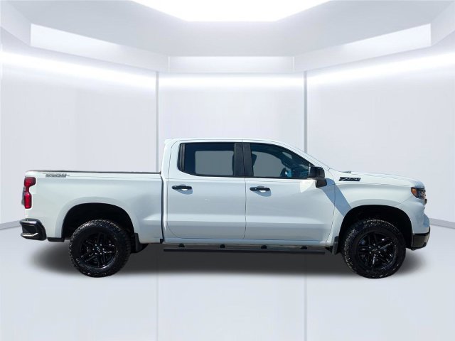 Used 2024 Chevrolet Silverado 1500 LT Trail Boss w/ Convenience Package II AWD/4WD image 7