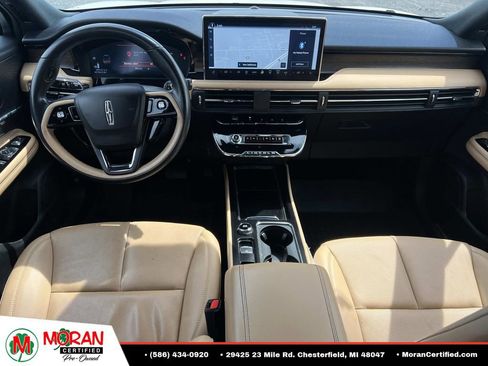 Used 2023 Lincoln Corsair Reserve AWD/4WD image 14