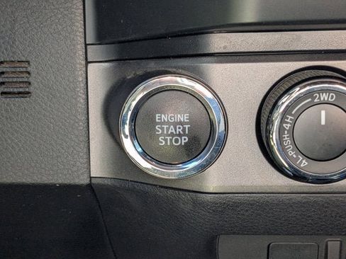 Used 2021 Toyota Tacoma TRD Off-Road image 25