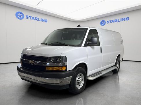 Used 2024 Chevrolet Express 2500 w/ Driver Convenience Package image 16